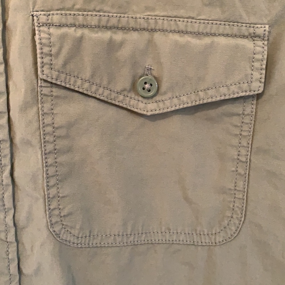 Button down - Picture 2 of 2